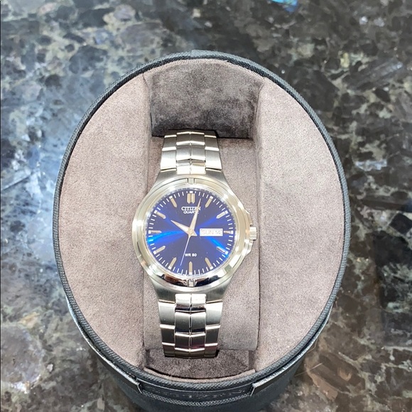 CITIZEN MEN’S BLUE DIAL WATCH - Picture 3 of 8